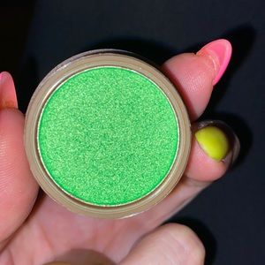 Steve Laurant green apple eyeshadow